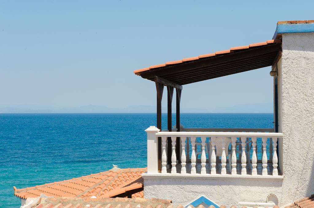 Athina Studios Agios Dimitrios  Luaran gambar