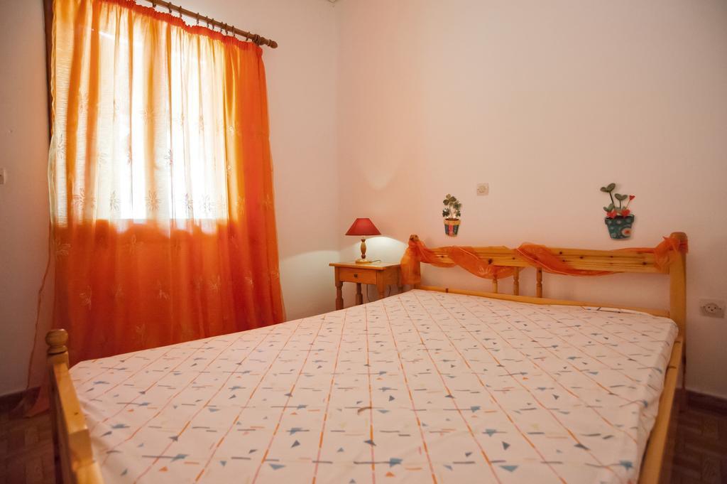 Athina Studios Agios Dimitrios  Luaran gambar
